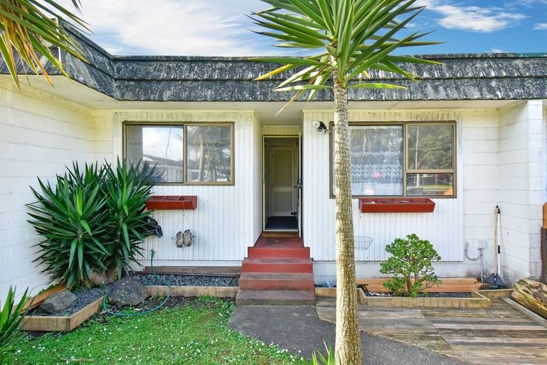 Photo of property in 2a Roys Road, Weymouth, Auckland, 2103