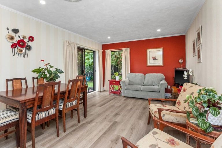 Photo of property in 18a Otatara Road, Taradale, Napier, 4112