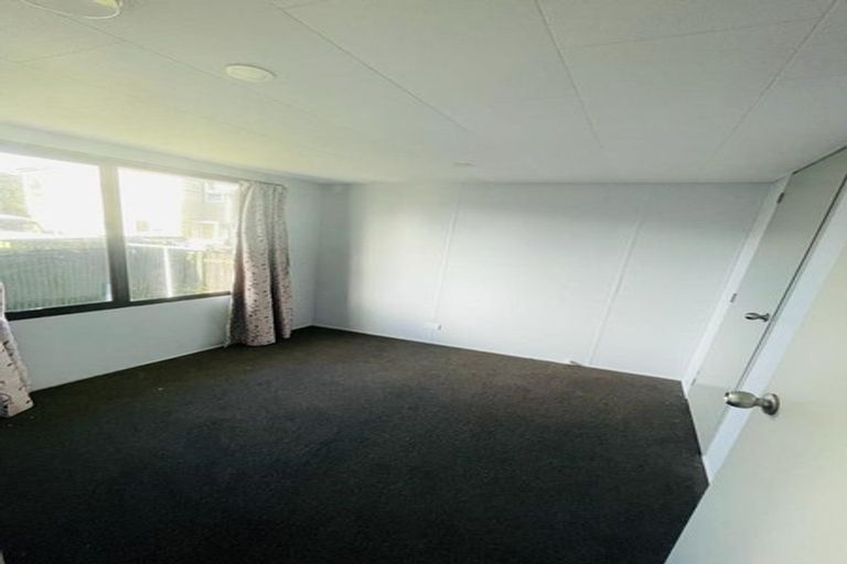 Photo of property in 2/13 Rollerson Street, Papakura, 2110