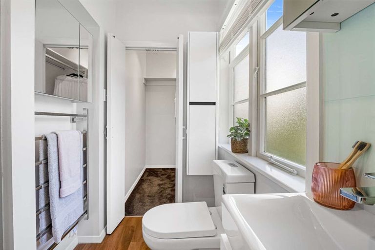 Photo of property in 14 Clapham Place, Whanganui East, Whanganui, 4500