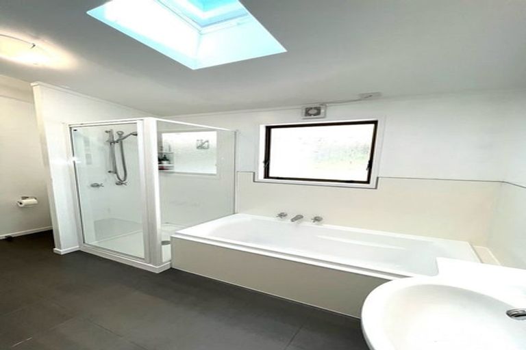 Photo of property in 54 Gledstane Road, Stanmore Bay, Whangaparaoa, 0932