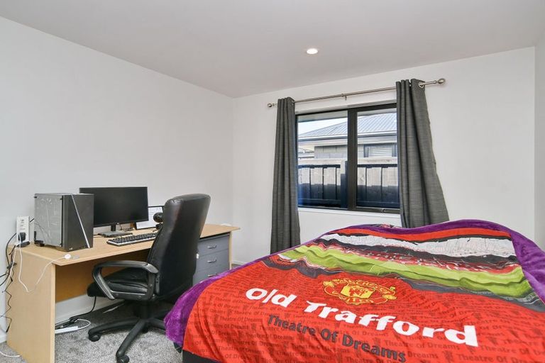 Photo of property in 16 Chambers Avenue, Woodend, 7610