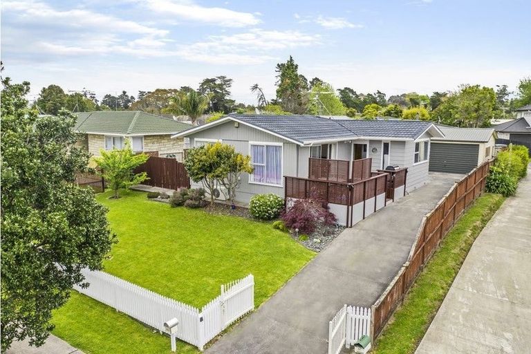 Photo of property in 83 Walworth Avenue, Pakuranga Heights, Auckland, 2010