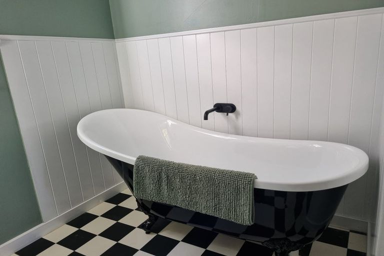 Photo of property in 8 Paradise Road, Napier South, Napier, 4110