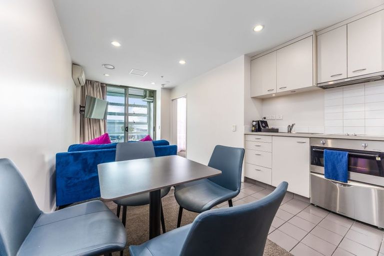 Photo of property in Proximity Apartments, 405/17 Osterley Way, Manukau, Auckland, 2104