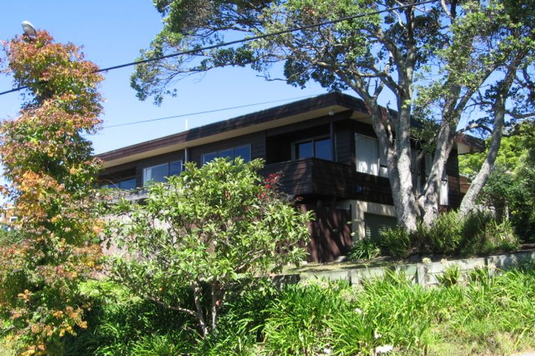 Photo of property in 83a Castor Bay Road, Castor Bay, Auckland, 0620