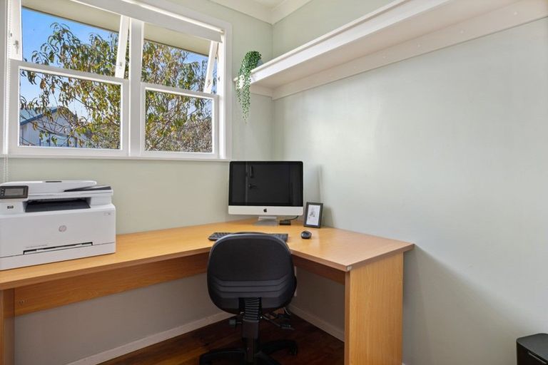 Photo of property in 56 Hall Road, Matua, Tauranga, 3110