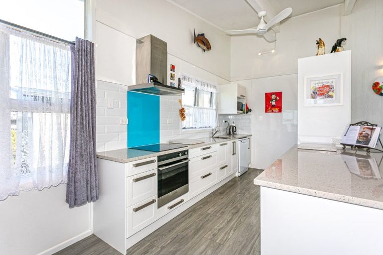 Photo of property in 1999 Wyuna Bay Road, Wyuna Bay, Coromandel, 3581