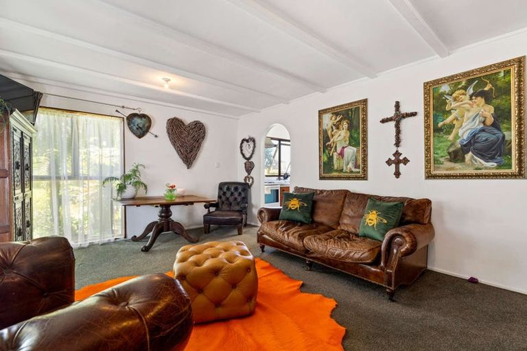 Photo of property in 146a Parkhurst Road, Parakai, 0830