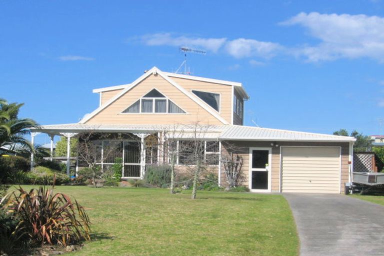 Photo of property in 222 Hauturu Street, Whangamata, 3620