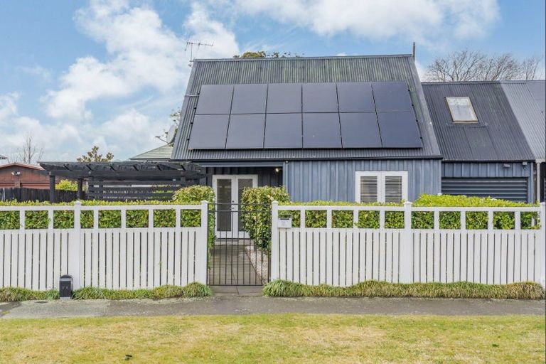 Photo of property in 1/10 Tisch Place, Belfast, Christchurch, 8051