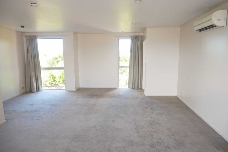 Photo of property in 18 Henley Green, Northwood, Christchurch, 8051