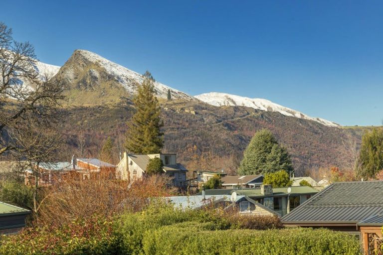 Photo of property in 7 Derby Street, Arrowtown, 9302