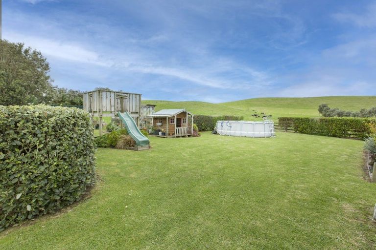 Photo of property in Rehutai Road, Baylys Beach, Dargaville, 0377