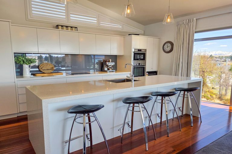Photo of property in 20 Lochinver Avenue, Lake Tekapo, 7999