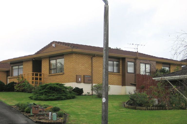 Photo of property in 1/13 Citation Way, Botany Downs, Auckland, 2010