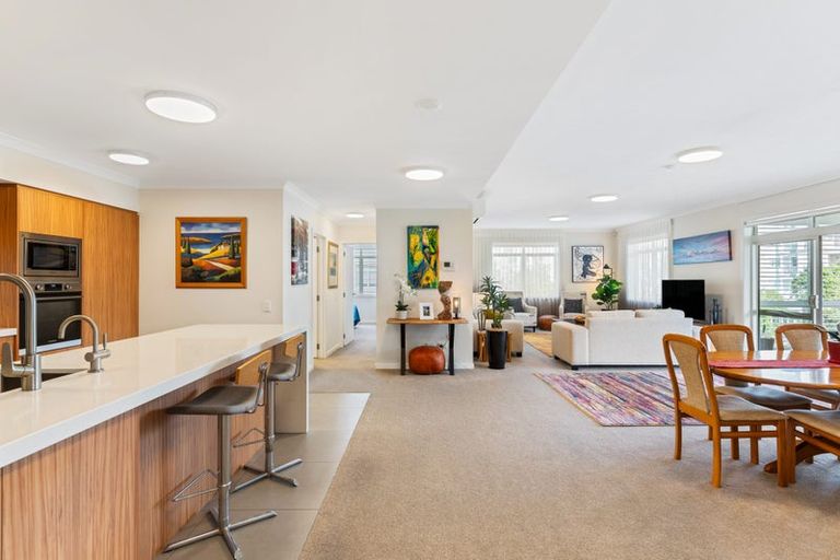 Photo of property in 77 Parkside Drive, Orewa, 0931