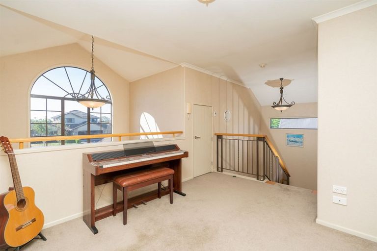 Photo of property in 34 Winslow Court, Huntington, Hamilton, 3210