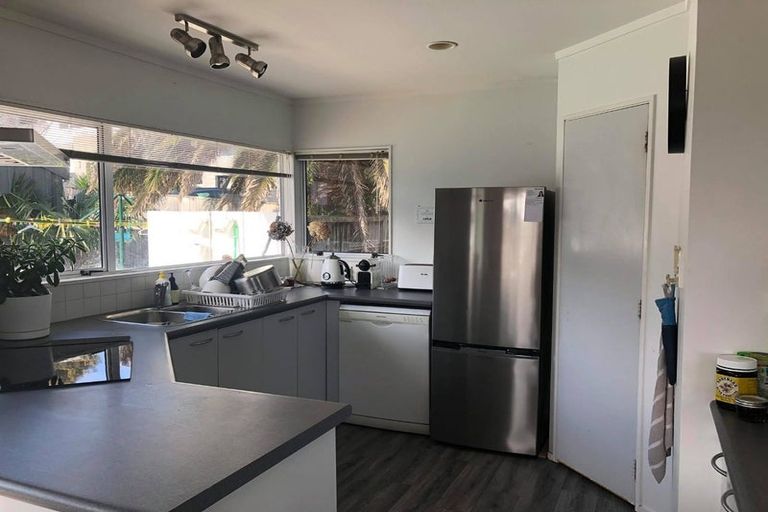 Photo of property in 1/20 Walter Street, Hauraki, Auckland, 0622