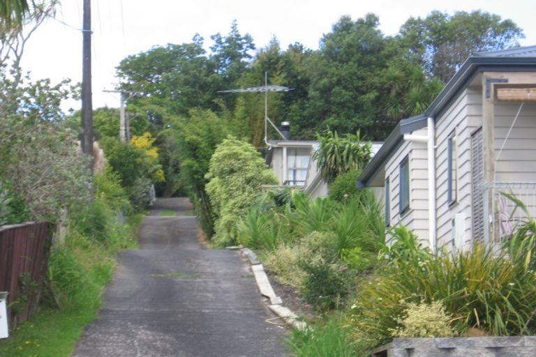 Photo of property in 94 Saddleback Rise, Murrays Bay, Auckland, 0630