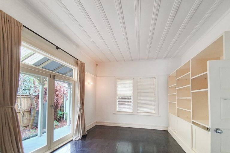 Photo of property in 37 Ohinerau Street, Remuera, Auckland, 1050