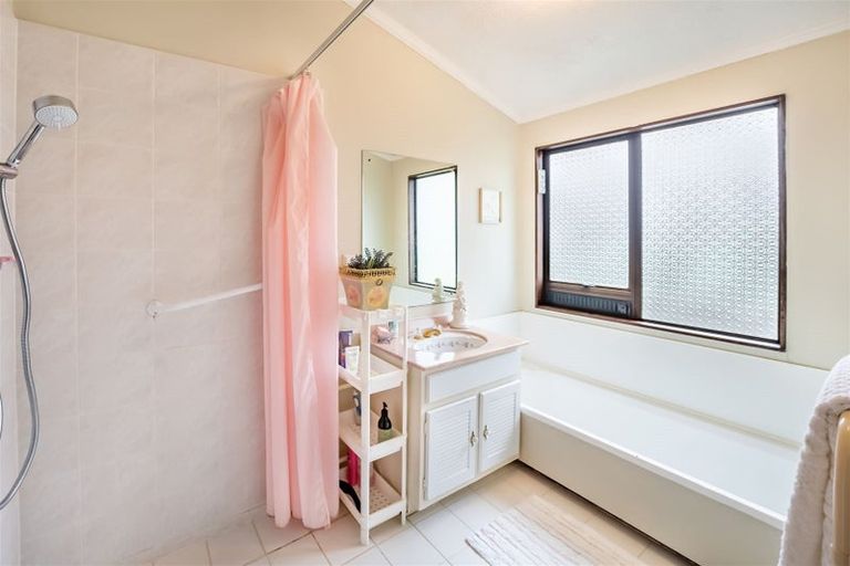 Photo of property in 390b Fergusson Drive, Heretaunga, Upper Hutt, 5018