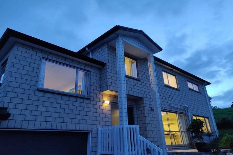 Photo of property in 44d Mountain Road, Mangere Bridge, Auckland, 2022