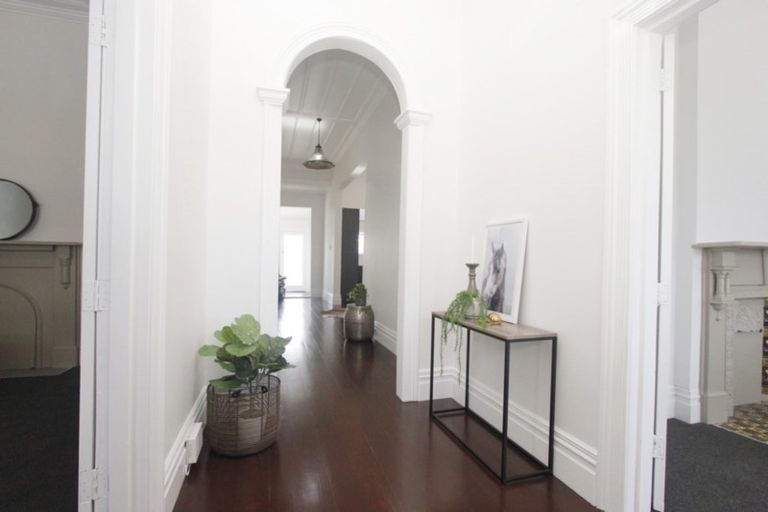 Photo of property in 48 Waldegrave Street, Palmerston North, 4410