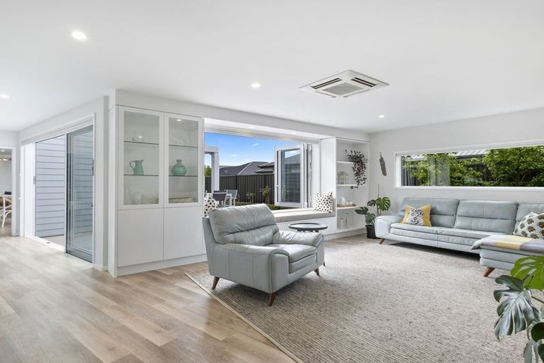 Photo of property in 14 Silver Springs Boulevard, Mosgiel, 9024