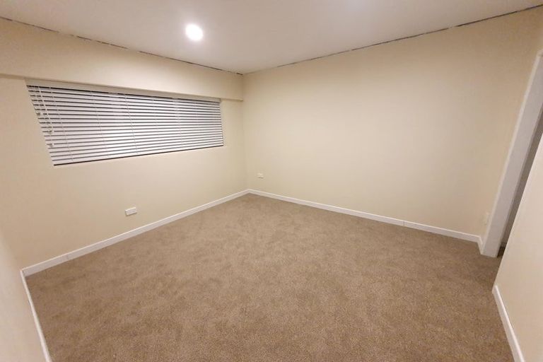 Photo of property in 2/19 Milton Road, Orewa, 0931