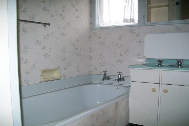 Photo of property in 12 Alderson Road, Fairview Downs, Hamilton, 3214