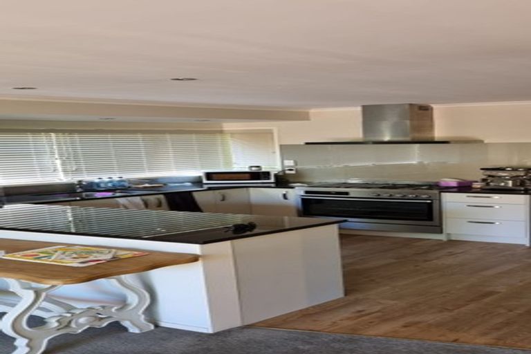 Photo of property in 1 Brockton Avenue, Conifer Grove, Takanini, 2112