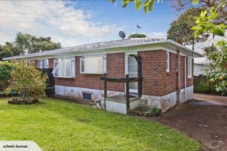Photo of property in 2/16 Parker Avenue, New Lynn, Auckland, 0600