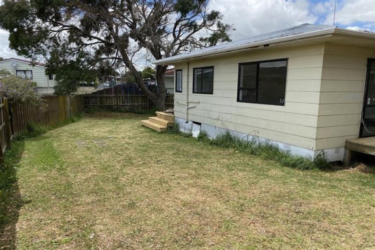 Photo of property in 2/63 Palmers Road, Clendon Park, Auckland, 2103