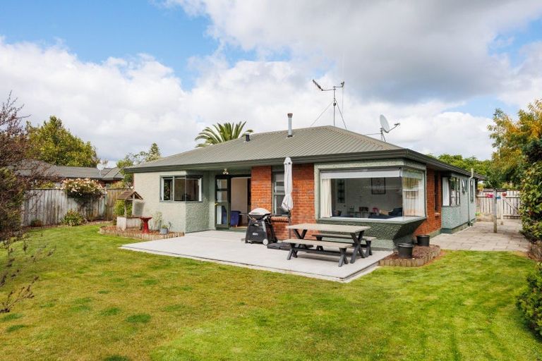Photo of property in 127 Summerhill Drive, Fitzherbert, Palmerston North, 4410