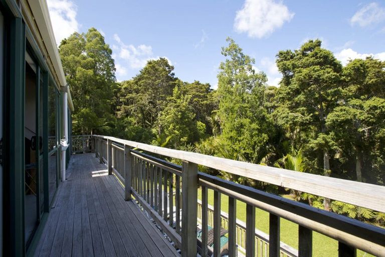 Photo of property in 102 Taylor Road, Waimauku, 0882