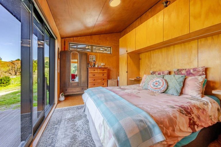 Photo of property in 73 Mangakuri Road, Kairakau, Havelock North, 4295