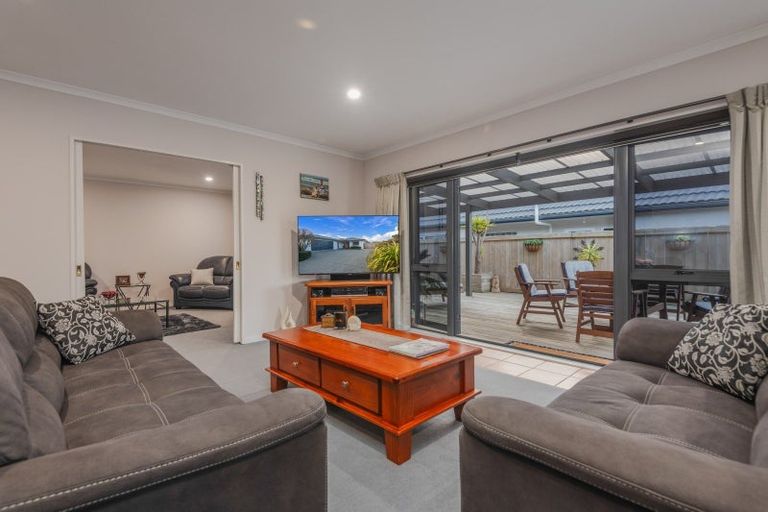Photo of property in 11 Colorado Crescent, Milson, Palmerston North, 4414
