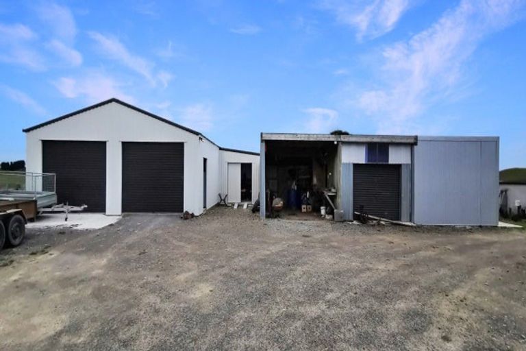 Photo of property in 323 Smith Road, Dannevirke, 4978