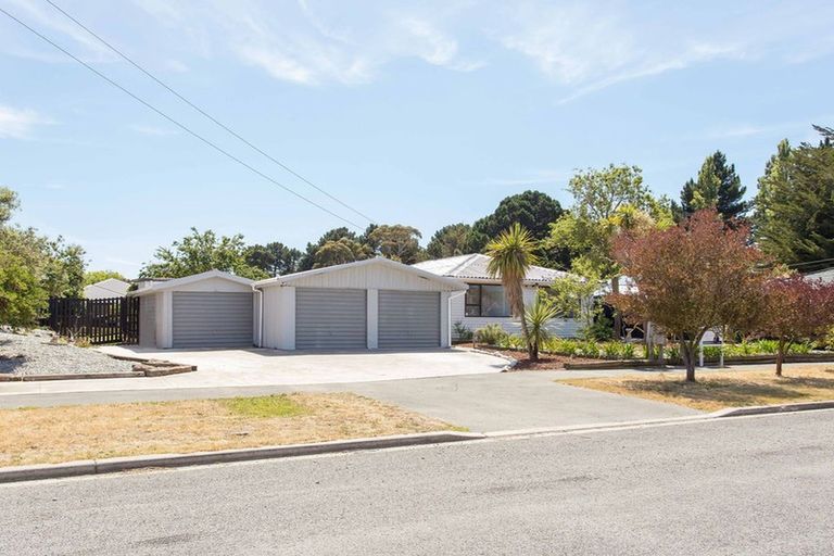 Photo of property in 2 Sinclair Street, New Brighton, Christchurch, 8083