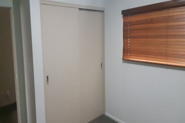 Photo of property in Stadium Garden Flats, 312/107 Thorndon Quay, Pipitea, Wellington, 6011