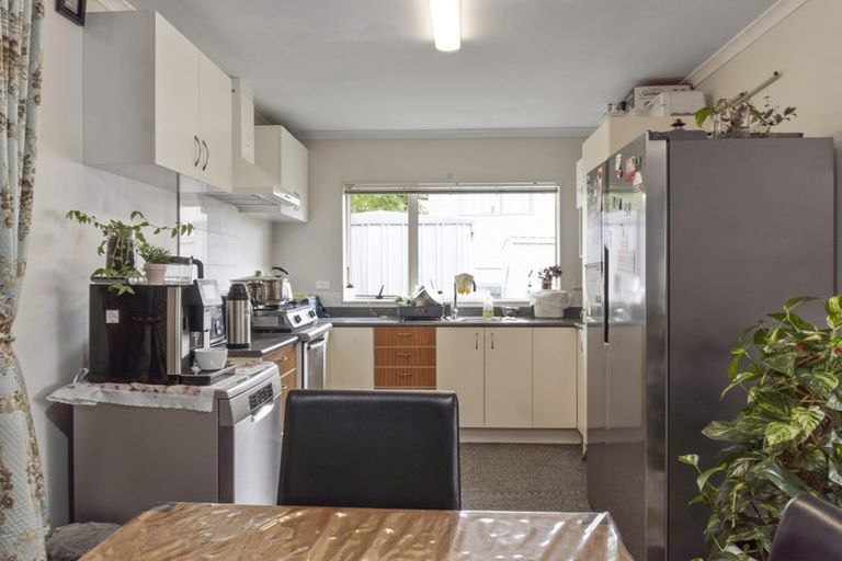 Photo of property in 15 Sari Place, Massey, Auckland, 0614