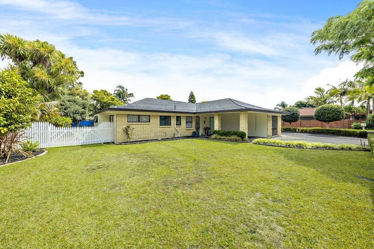 Photo of property in 4 Riksha Place, Conifer Grove, Takanini, 2112