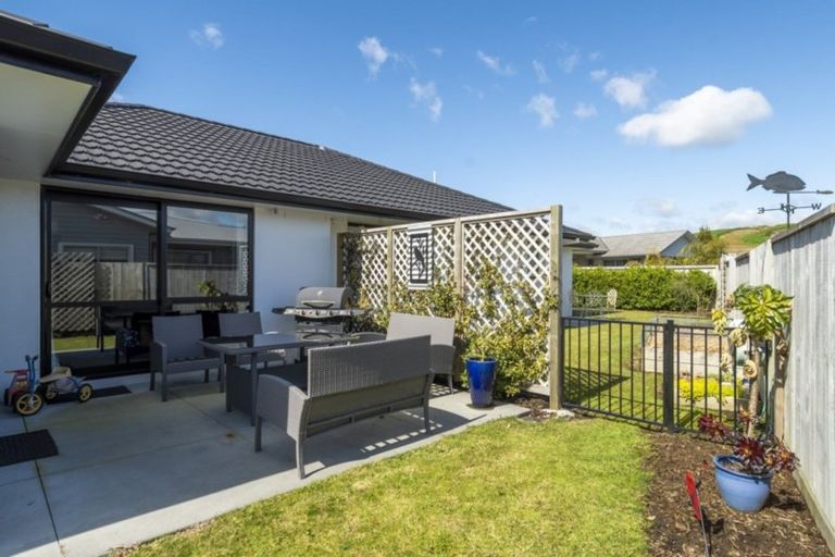 Photo of property in 28 Lynley Park Drive, Omokoroa, 3114