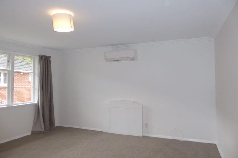 Photo of property in 2/1003 Fergusson Drive, Ebdentown, Upper Hutt, 5018