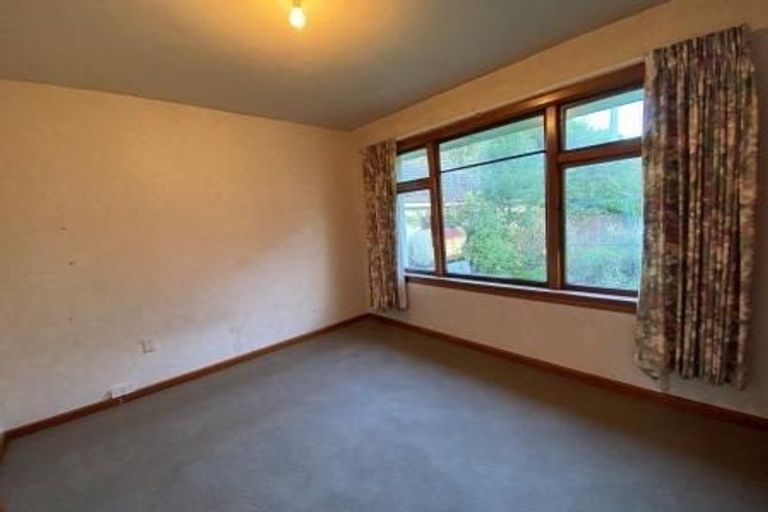 Photo of property in 482 Cashmere Road, Westmorland, Christchurch, 8025