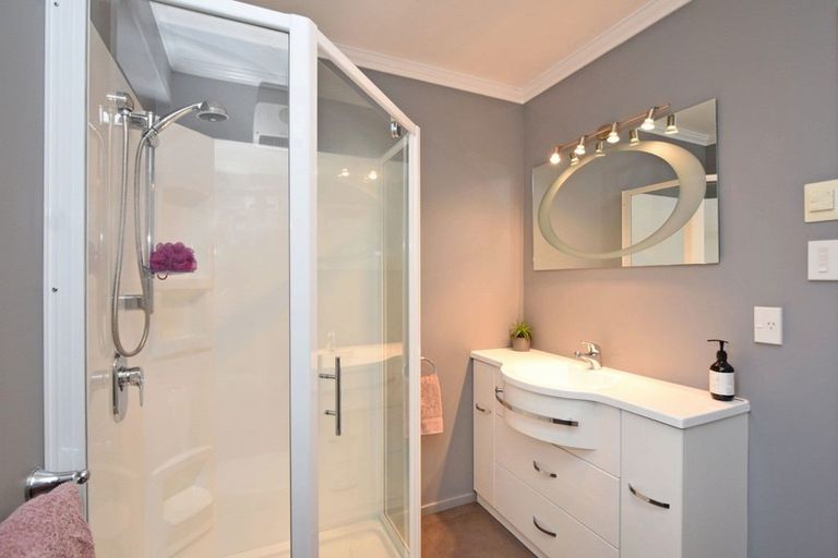 Photo of property in 36 Robert Street, Otatara, Invercargill, 9879