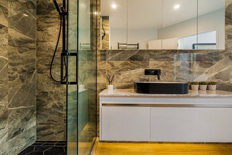 Photo of property in 1/11 Campbell Road, Takapuna, Auckland, 0622