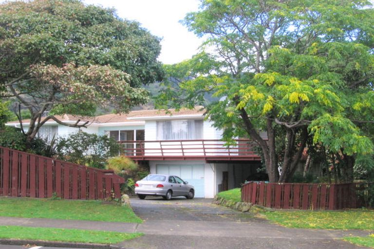 Photo of property in 11 Seddon Street, Waikanae, 5036