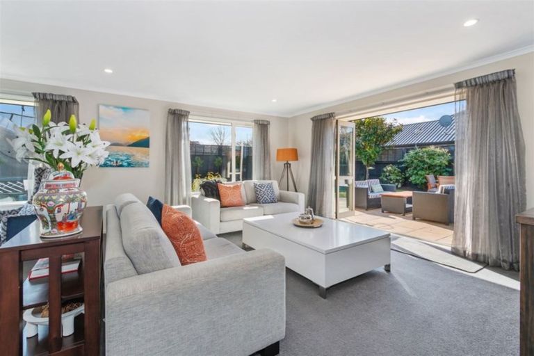 Photo of property in 7 Saint Clair Close, Harewood, Christchurch, 8051